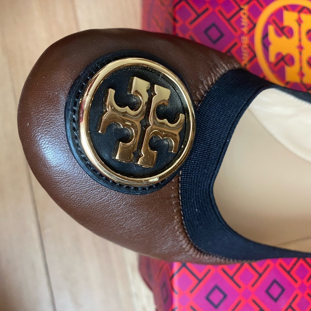 Tory Burch Caroline - Picture 2 of 9